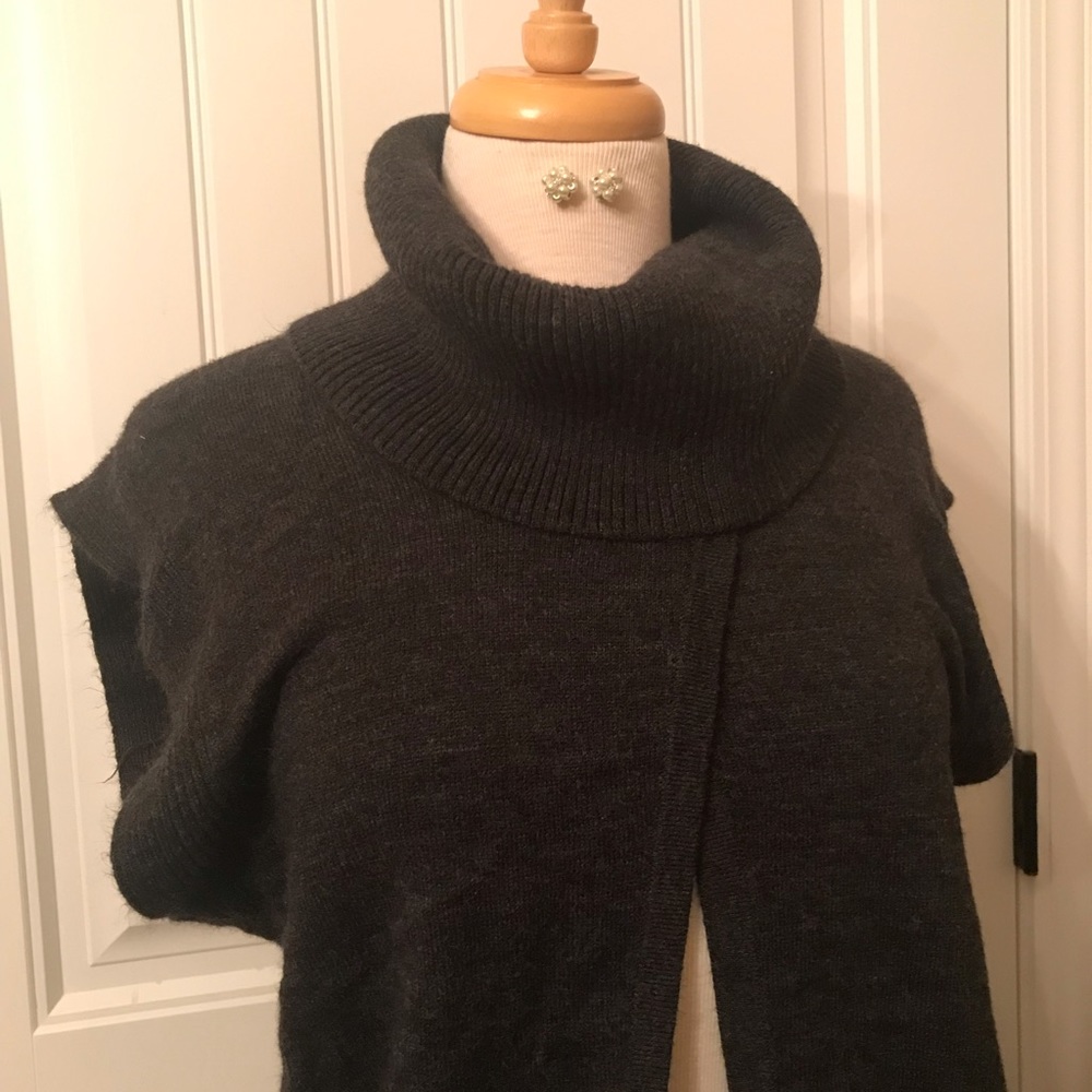 By Artisan grey open front sweater